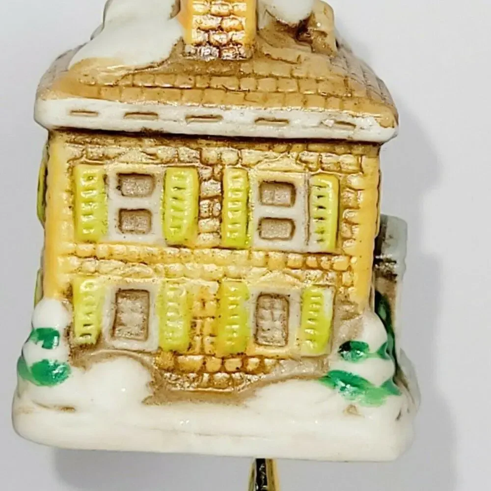 Vintage Christmas Ornament Colonial Style House 1986 Lefton Winter Snow
